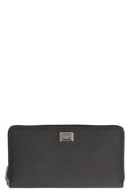 Load image into Gallery viewer, Leather zip around wallet

