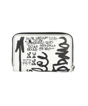 Load image into Gallery viewer, Printed leather wallet
