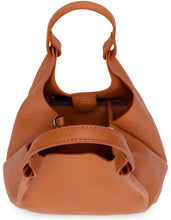 Load image into Gallery viewer, Dua shoulder bag in leather

