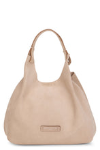 Load image into Gallery viewer, Dua shoulder bag in leather
