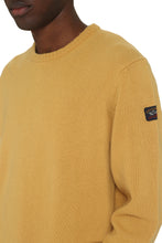 Load image into Gallery viewer, Crew-neck wool sweater
