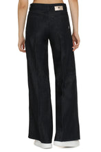 Load image into Gallery viewer, Cyndi Denim flared pants
