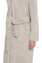 Load image into Gallery viewer, Faux fur coat
