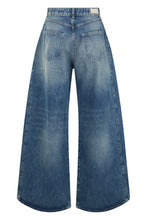 Load image into Gallery viewer, Wide-leg jeans in cotton denim
