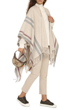 Load image into Gallery viewer, Cavallo wool poncho
