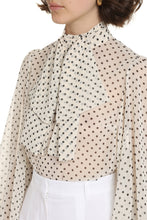 Load image into Gallery viewer, Lace-up collar crêpe blouse
