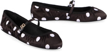 Load image into Gallery viewer, Odette fabric ballet flats
