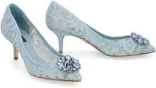 Load image into Gallery viewer, Bellucci lace pump
