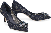 Load image into Gallery viewer, Bellucci lace pump
