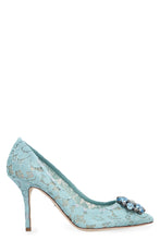 Load image into Gallery viewer, Bellucci lace pumps
