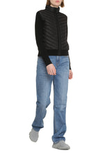 Load image into Gallery viewer, Hybridge padded front panel jacket
