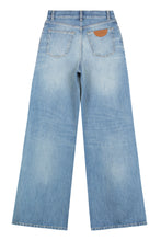 Load image into Gallery viewer, Wide leg jeans
