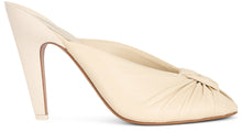 Load image into Gallery viewer, Suzie sandals with bow
