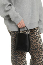 Load image into Gallery viewer, Sense Leather bucket bag
