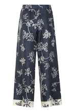 Load image into Gallery viewer, Cinzia printed silk pants
