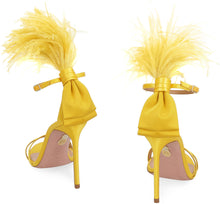 Load image into Gallery viewer, Concerto feathers detail satin sandals
