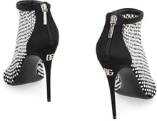 Load image into Gallery viewer, Satin pumps
