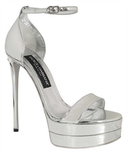 Load image into Gallery viewer, Metallic leather sandals
