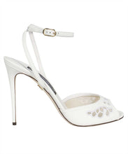 Load image into Gallery viewer, Embroidered leather sandals
