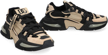Load image into Gallery viewer, Airmaster low-top sneakers
