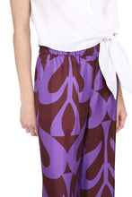 Load image into Gallery viewer, Printed silk pants

