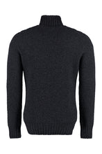 Load image into Gallery viewer, Turtleneck wool pullover
