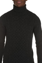 Load image into Gallery viewer, Turtleneck wool pullover
