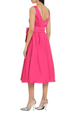 Load image into Gallery viewer, Belted waist dress
