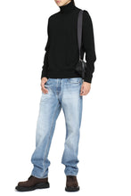 Load image into Gallery viewer, Wool pullover
