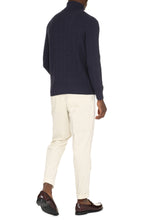 Load image into Gallery viewer, Turtleneck wool pullover
