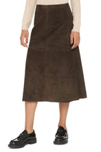Load image into Gallery viewer, Dancing suede skirt
