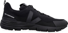 Load image into Gallery viewer, Dekkan low-top sneakers
