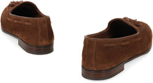 Load image into Gallery viewer, Suede loafers
