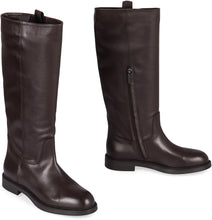 Load image into Gallery viewer, Leather boots
