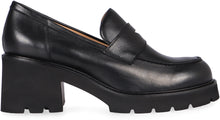 Load image into Gallery viewer, Leather moccasins
