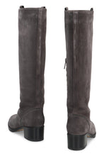 Load image into Gallery viewer, Suede boots

