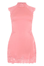 Load image into Gallery viewer, Short dress with lace edges

