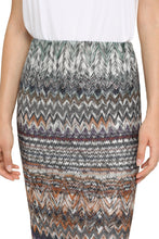 Load image into Gallery viewer, Chevron motif knitted skirt
