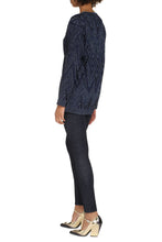 Load image into Gallery viewer, Long sleeve T-shirt
