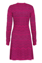 Load image into Gallery viewer, Chevron-motif knitted dress
