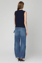 Load image into Gallery viewer, Wide-leg jeans
