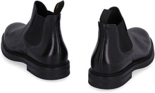 Load image into Gallery viewer, Leather Chelsea boots
