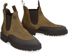 Load image into Gallery viewer, Hummel suede Chelsea boots
