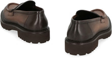 Load image into Gallery viewer, Leather loafers

