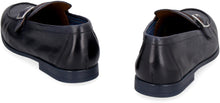 Load image into Gallery viewer, Leather loafers
