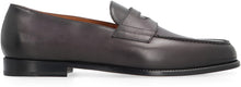 Load image into Gallery viewer, Leather loafers
