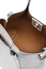 Load image into Gallery viewer, Dua Leather handbag
