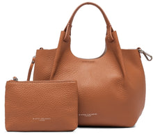 Load image into Gallery viewer, Dua Leather handbag
