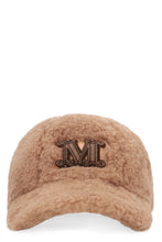 Load image into Gallery viewer, Edit faux fur hat
