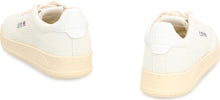 Load image into Gallery viewer, Medalist Easeknit Low-top sneakers
